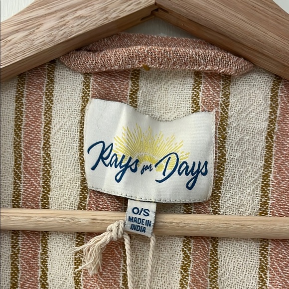 NWT Striped Pink and Cream Beach Coverup - Picture 2 of 5